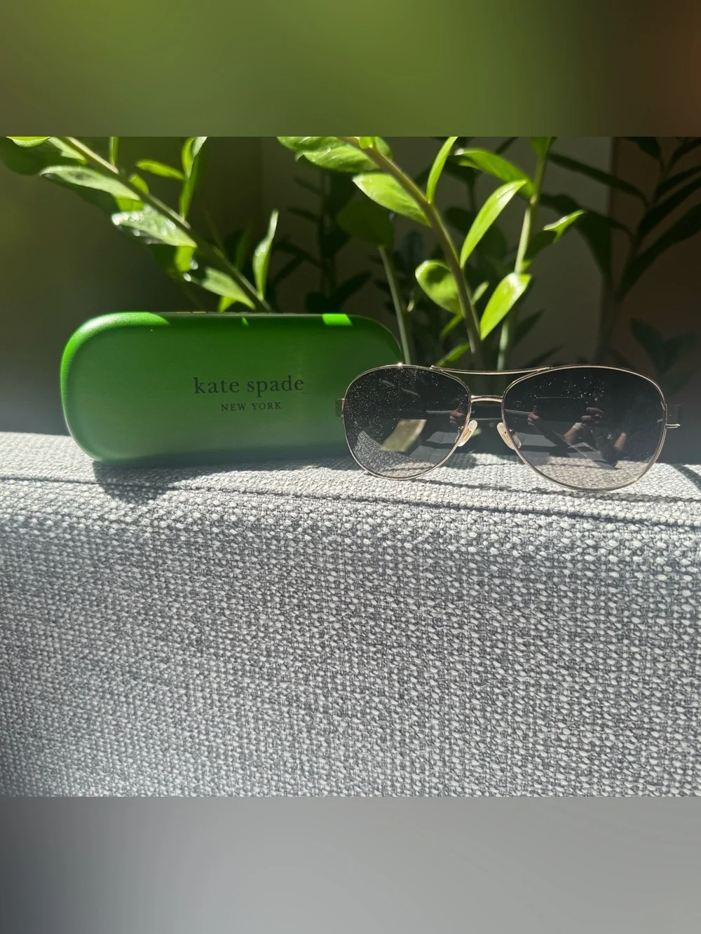 Kate Spade Aviator Sunglasses with Green Case